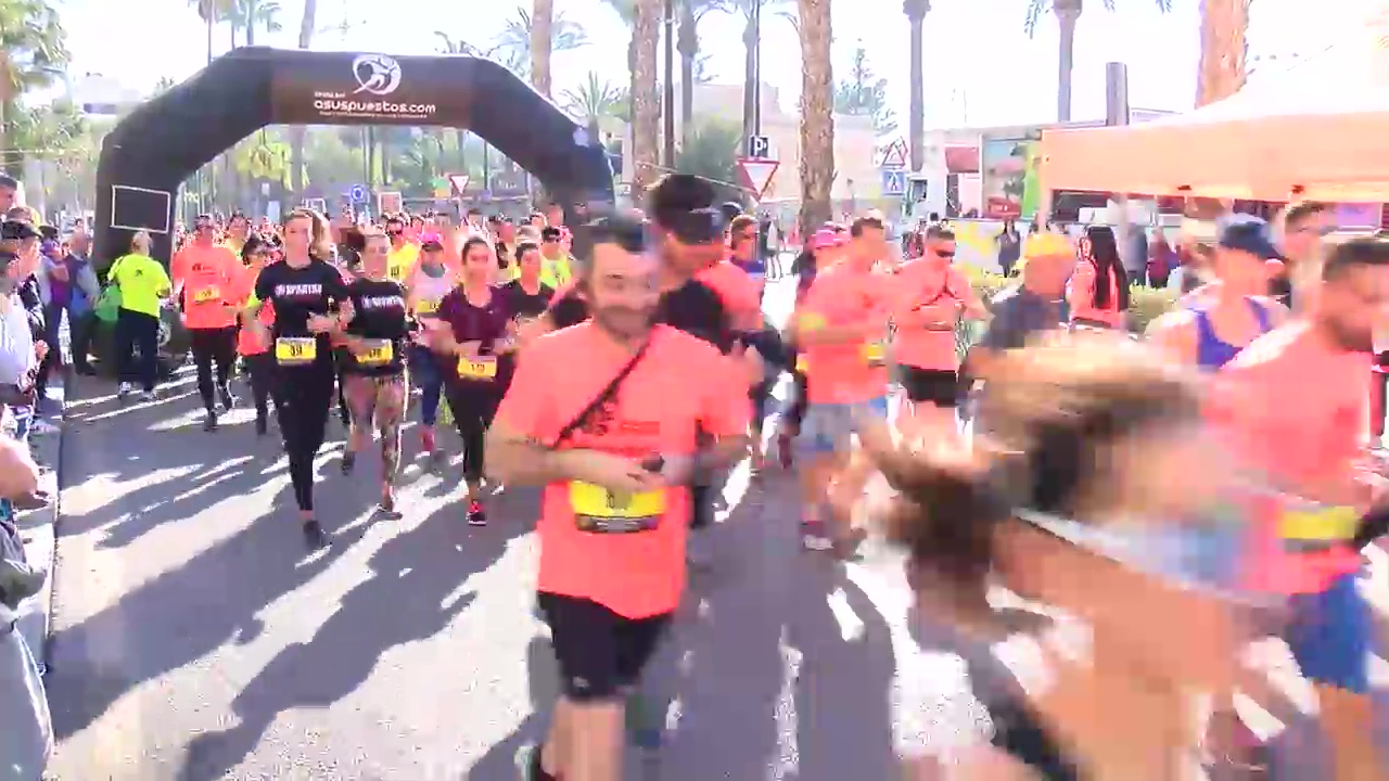 Imagen de Unas 350 personas colaboran con ASIMEPP en su II Carrera y Marcha Solidaria