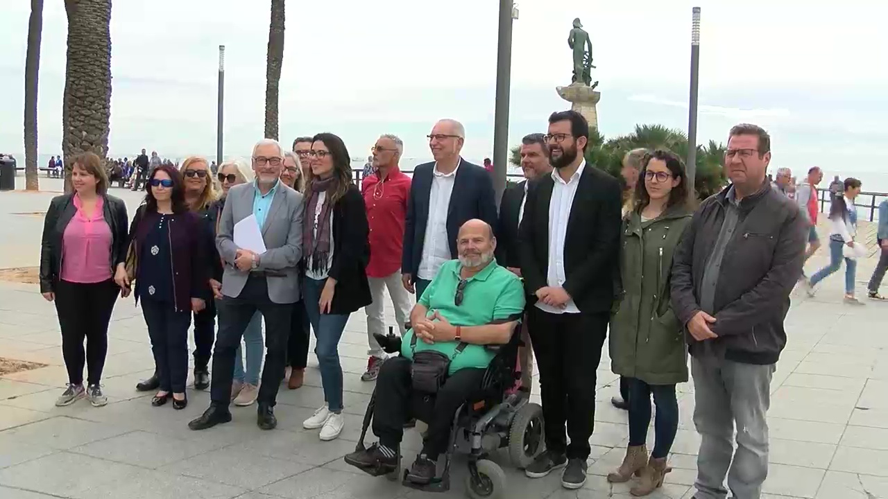 Imagen de Los número 1 de Compromís recogen las reivindicaciones de Torrevieja