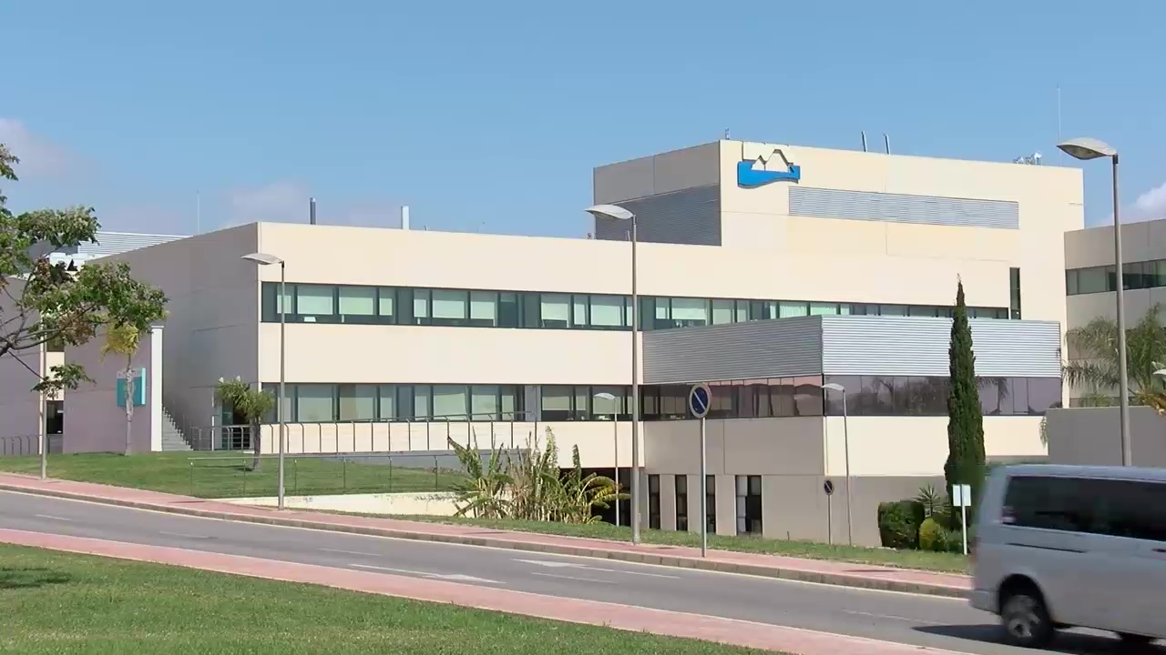 Imagen de El Hospital Universitario de Torrevieja tiene a un urólogo trabajando y dos de vacaciones