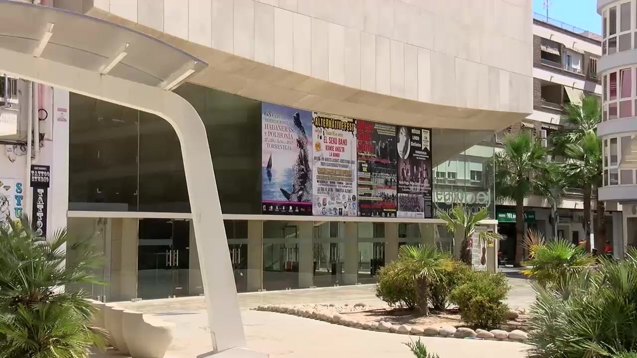 Imagen de El alcalde encarga al Concejal de Cultura un informe técnico sobre el Teatro Municipal