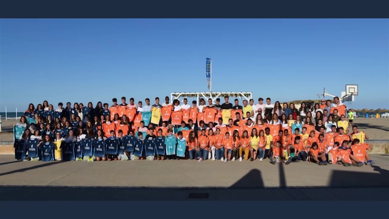 Imagen de Equipos torrevejenses de fútbol sala y remo despuntan en sus competiciones