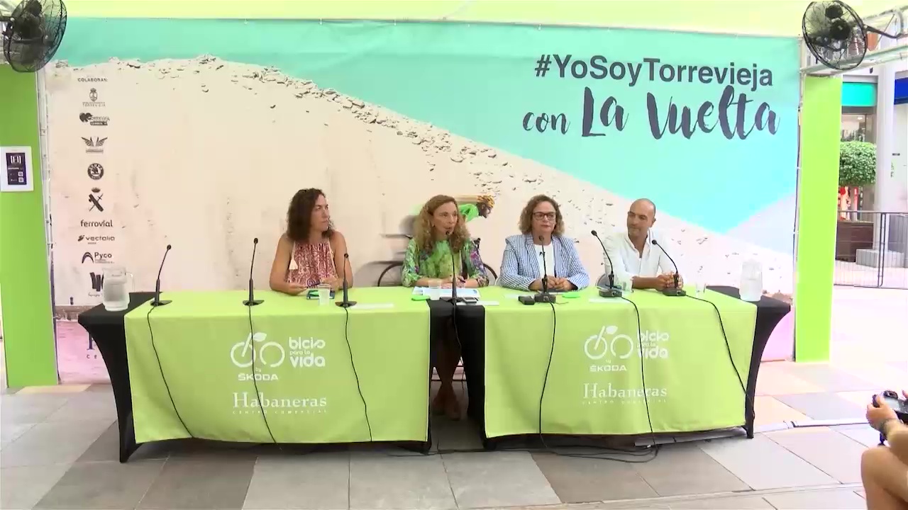 Imagen de 335 kg de plásticos que ya no están las playas de Torrevieja