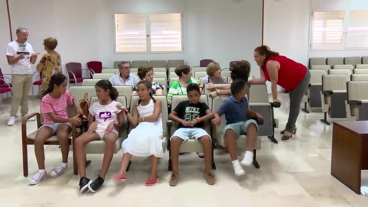 Imagen de Siete niños saharauis se despiden de sus vacaciones de verano en Torrevieja