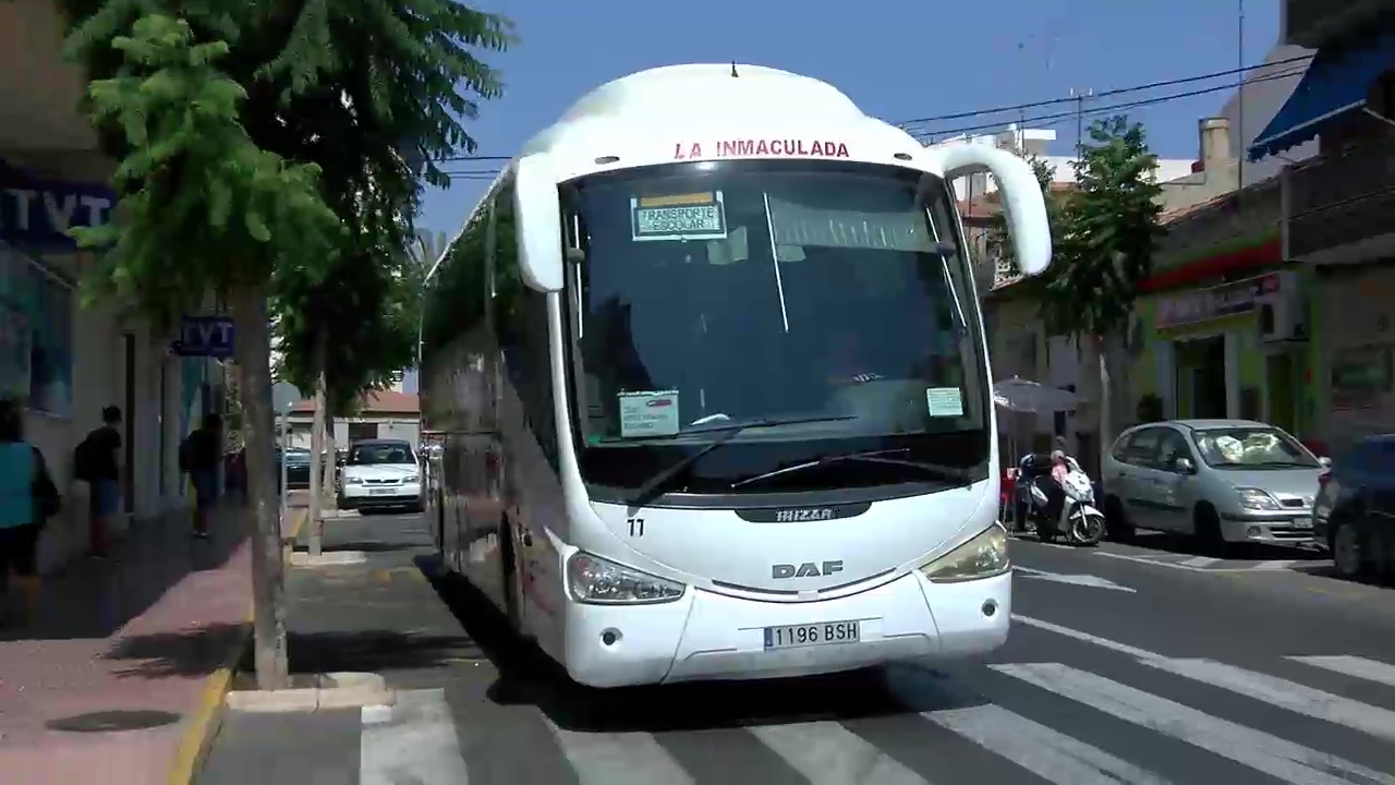 Imagen de La FAPA Gabriel Miró, preocupada por la posible privatización del transporte escolar municipal