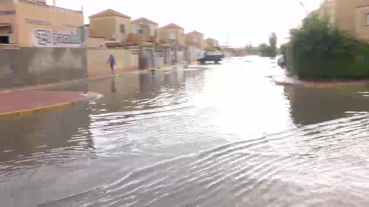 Imagen de Zonas completamente anegadas en Torrevieja