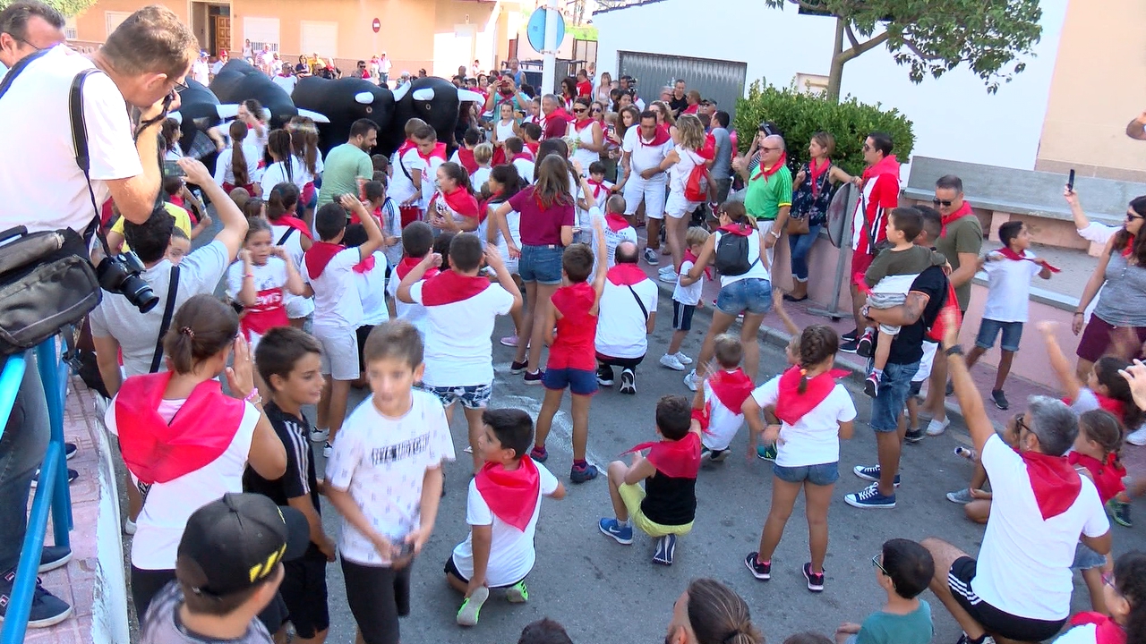 Imagen de San Fermines y Ofrenda Floral. La Mata continúa con sus fiestas