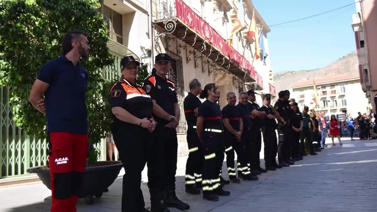 Imagen de Protección Civil recibe las felicitaciones de sus majestades los Reyes de España