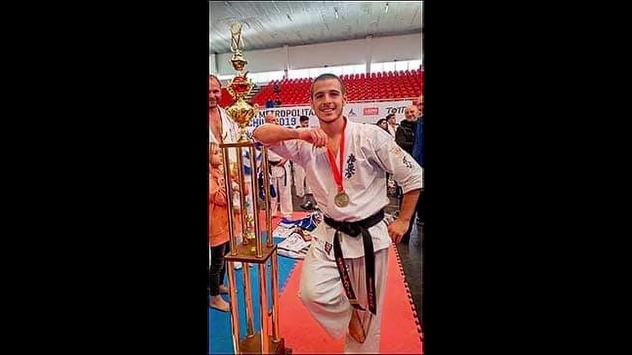 Imagen de El torrevejense Eneko Delgado, campeón del mundo de Kárate