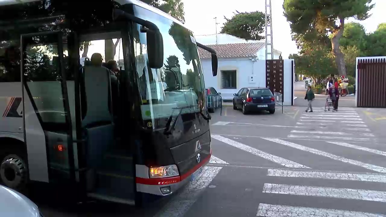 Imagen de Operativo especial de autobuses para la festividad de Todos los Santos