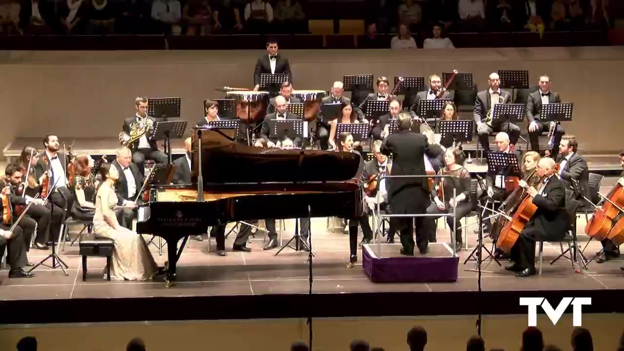 Imagen de La Orquesta Sinfónica de Torrevieja vuelve a meterse al público en el bolsillo con Schumann y Dvorak