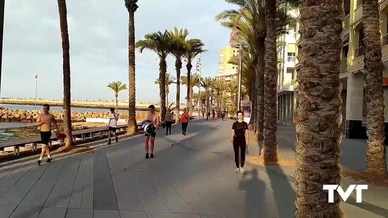 Imagen de Torrevieja mantiene las franjas horarias para deporte y paseos