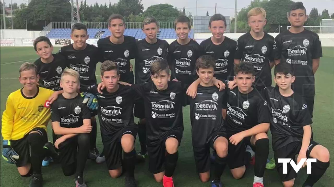 Imagen de El Torrevieja CF Infantil asciende a la Liga Preferente