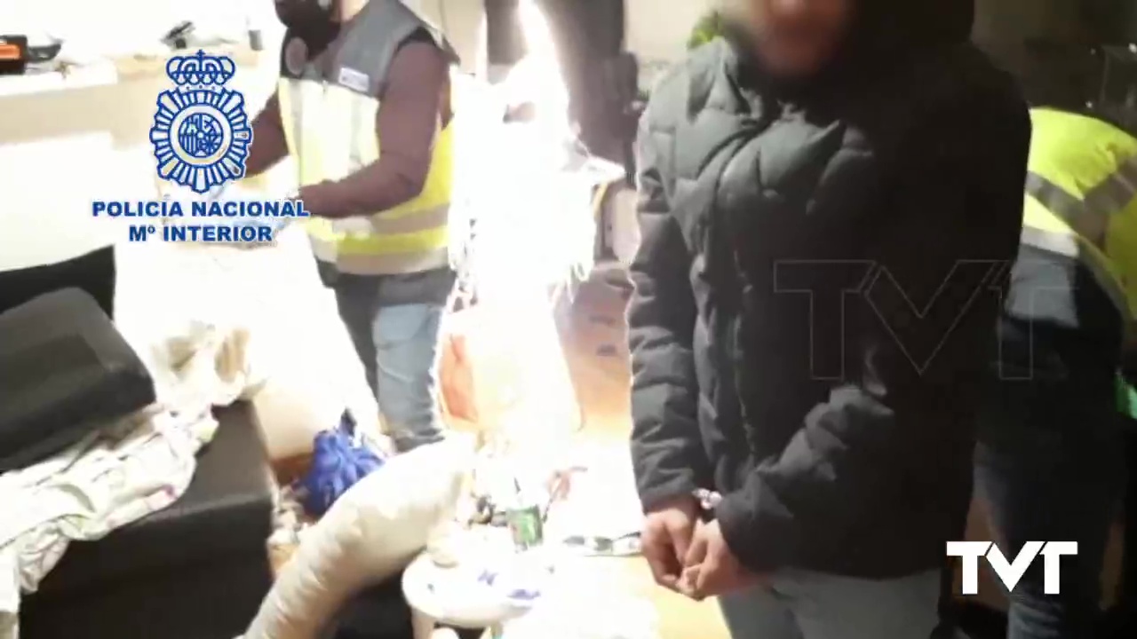 Imagen de La PN desarticula un grupo criminal que inducía a la prostitución a niñas de 15 y 16 años
