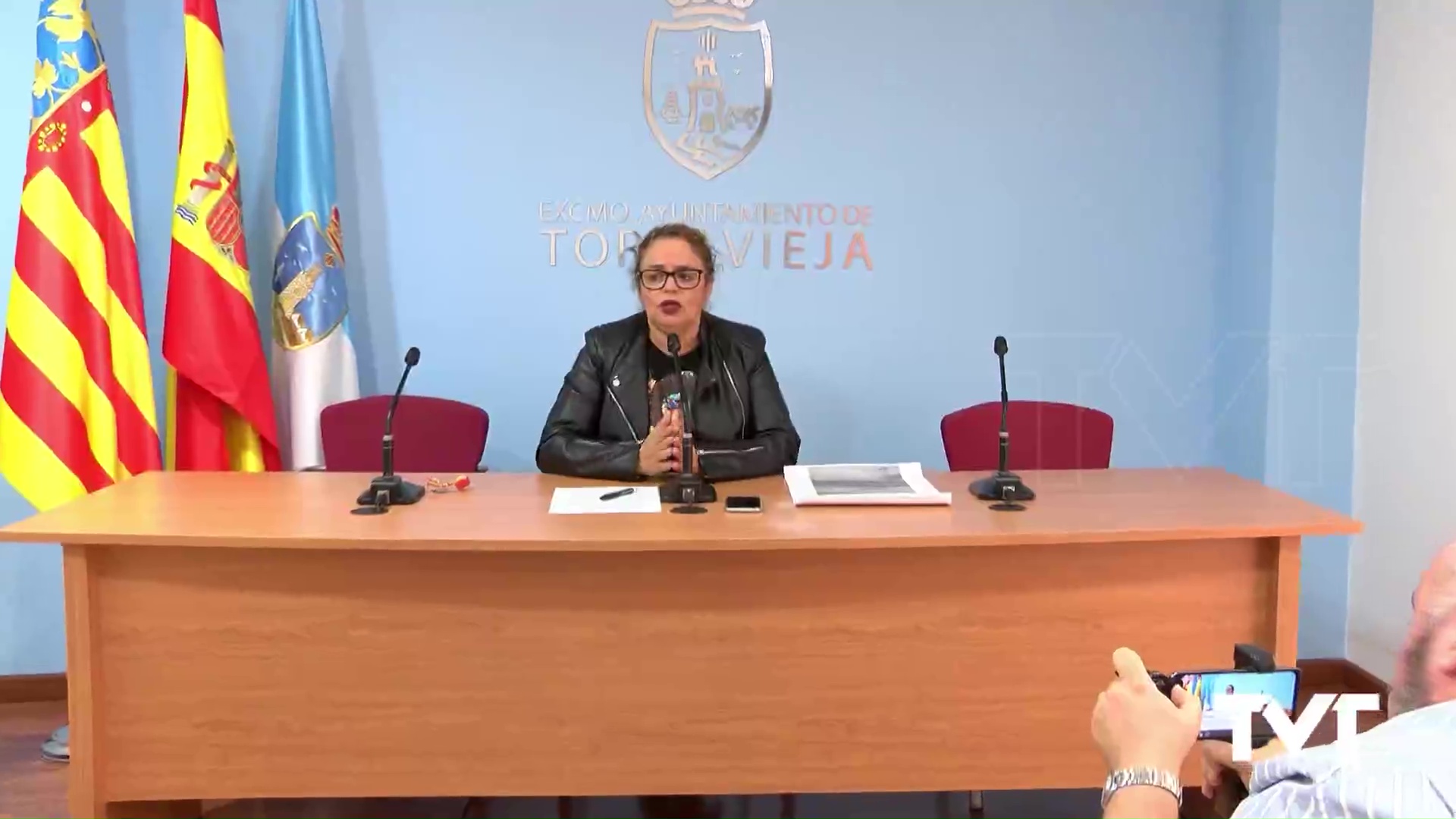 Imagen de Los Verdes y Sueña Torrevieja piden la dimisión de Carmen Gómez Candel