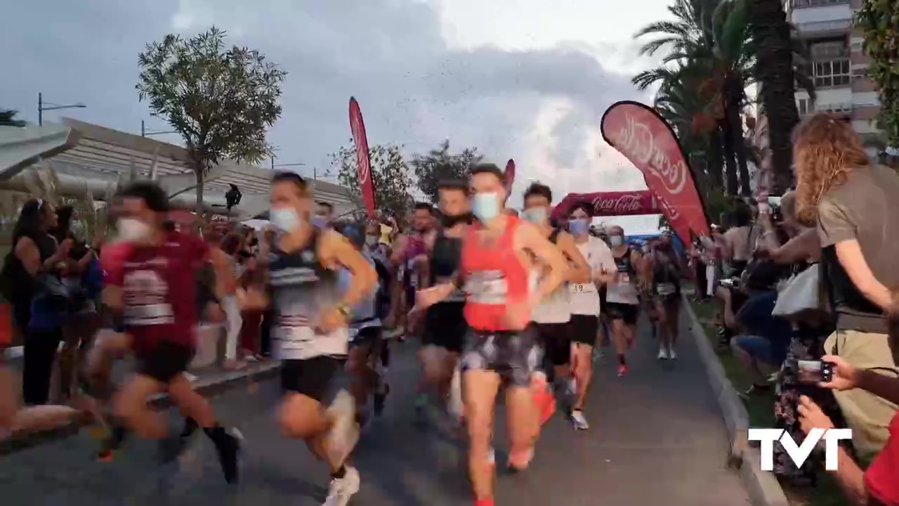 Imagen de Celebrada en Torrevieja la IV Legua Nocturna