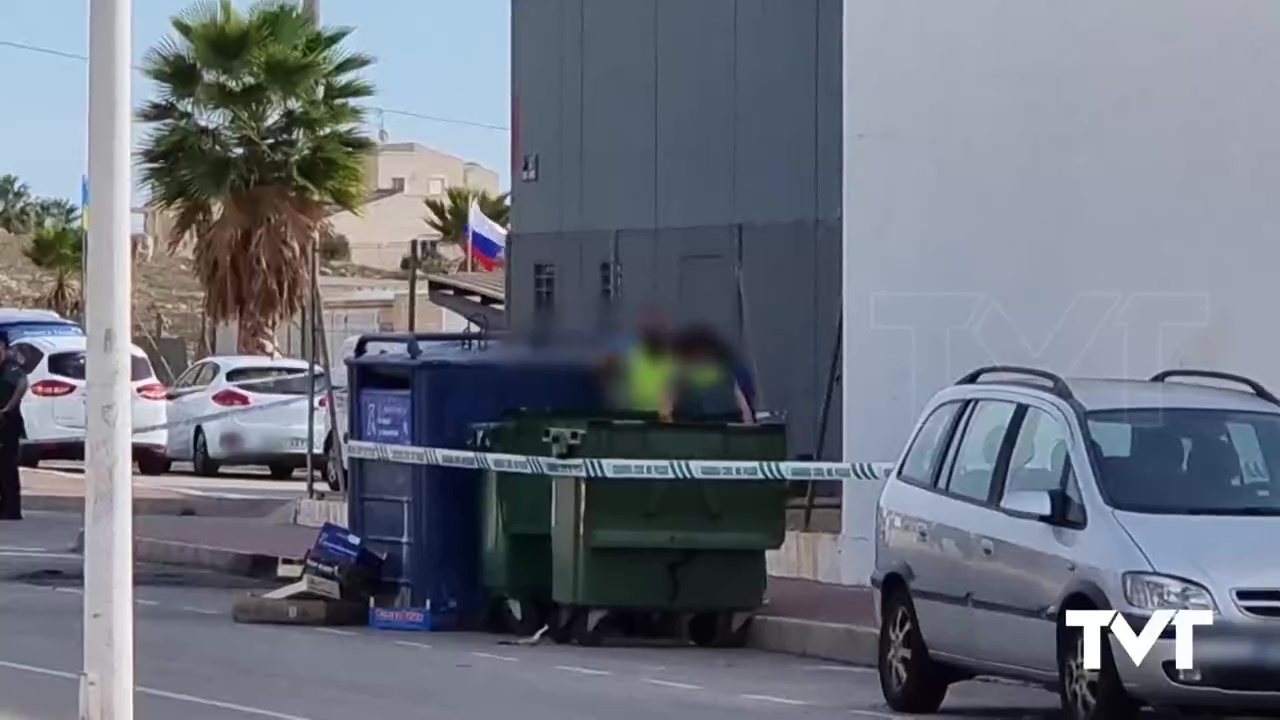 Imagen de Guardia Civil investiga el hallazgo en un contenedor de varias partes de un cuerpo humano