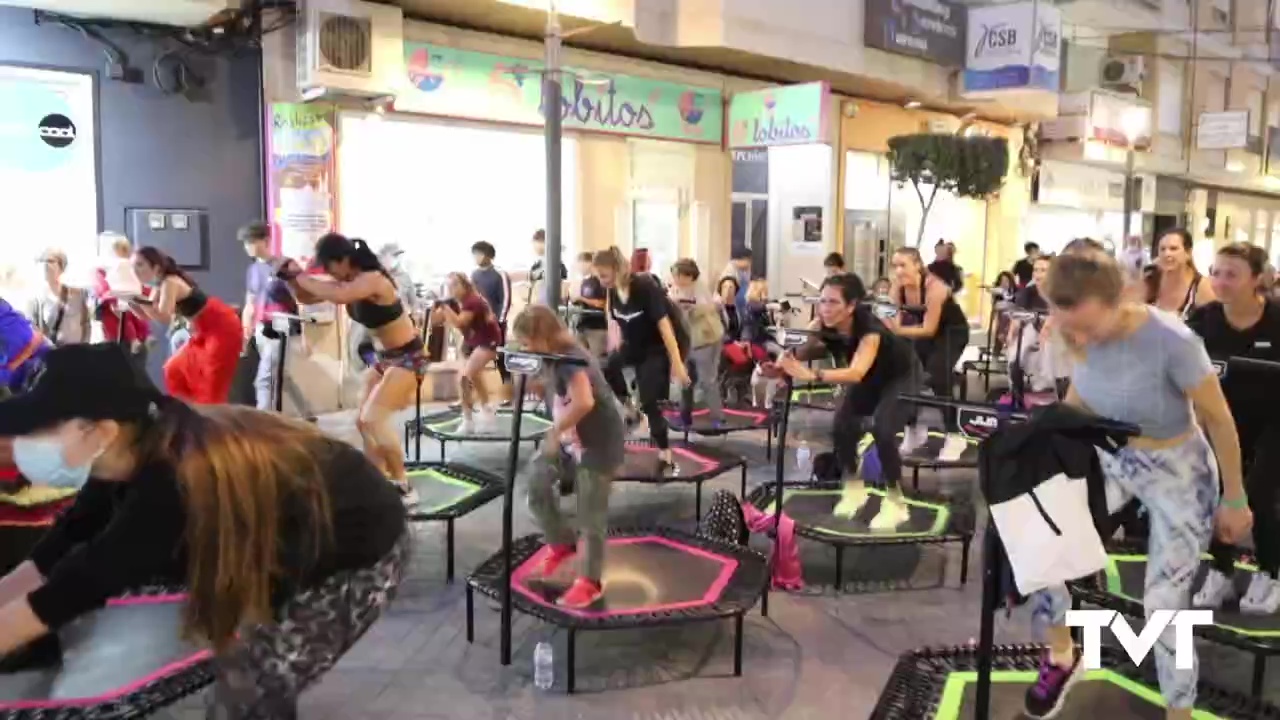 Imagen de Un Jumping sangriento asalta las calles de Torrevieja al ritmo de la música