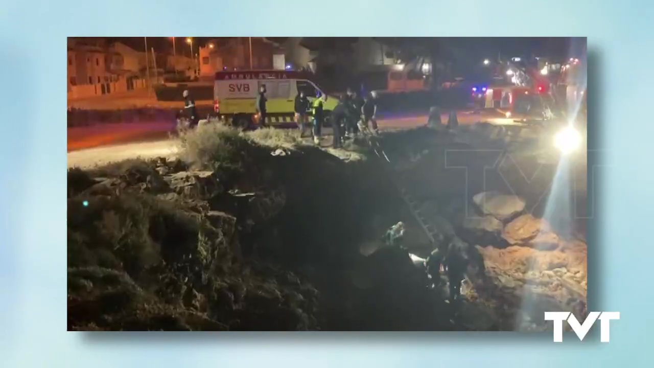 Imagen de Guardia Civil logra salvar la vida de una persona a punto de morir ahogada en las Calas