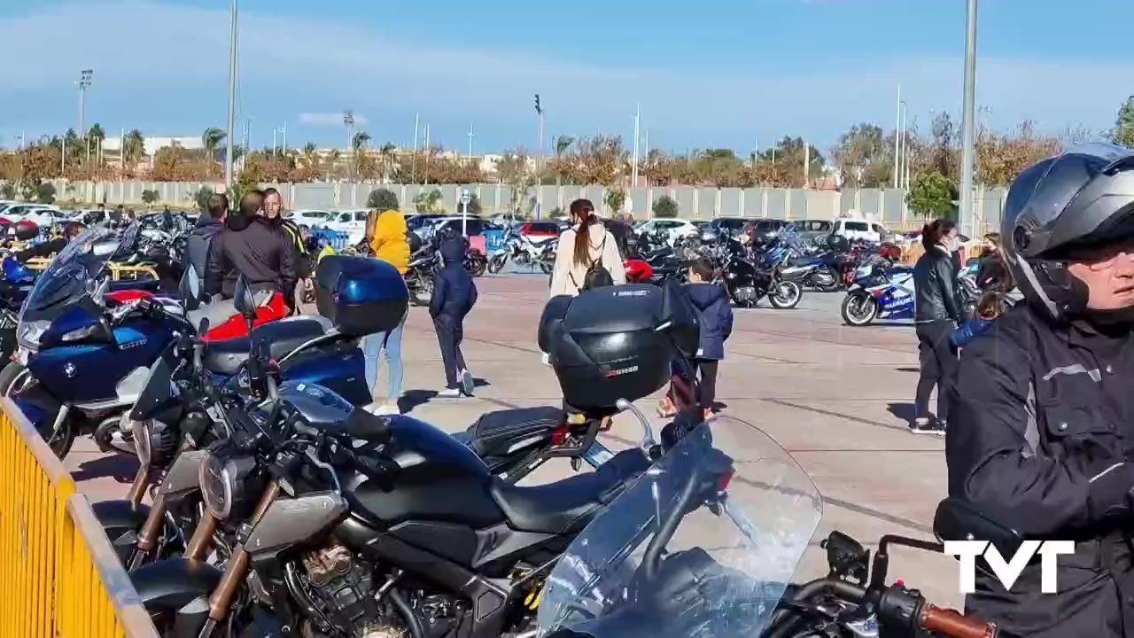 Imagen de En torno a un millar de personas participan en el III Motoalmuerzo solidario