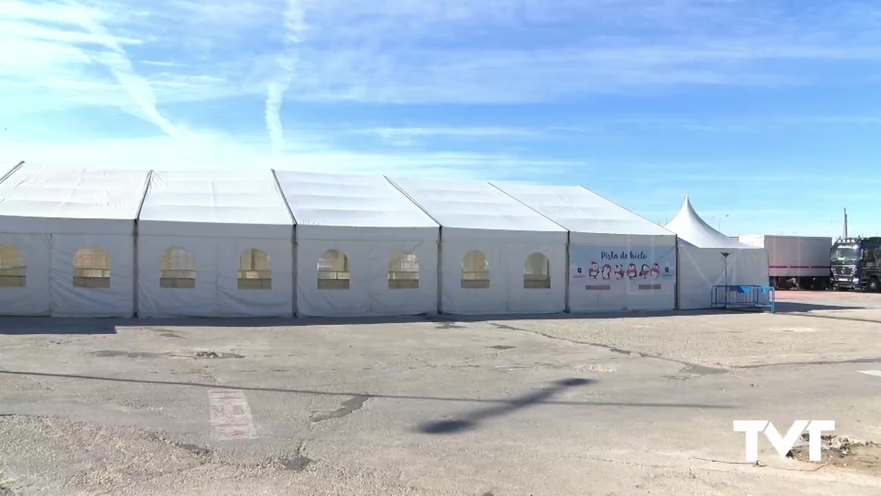 Imagen de Abre al público la pista de hielo para patinaje en el Recinto Portuario