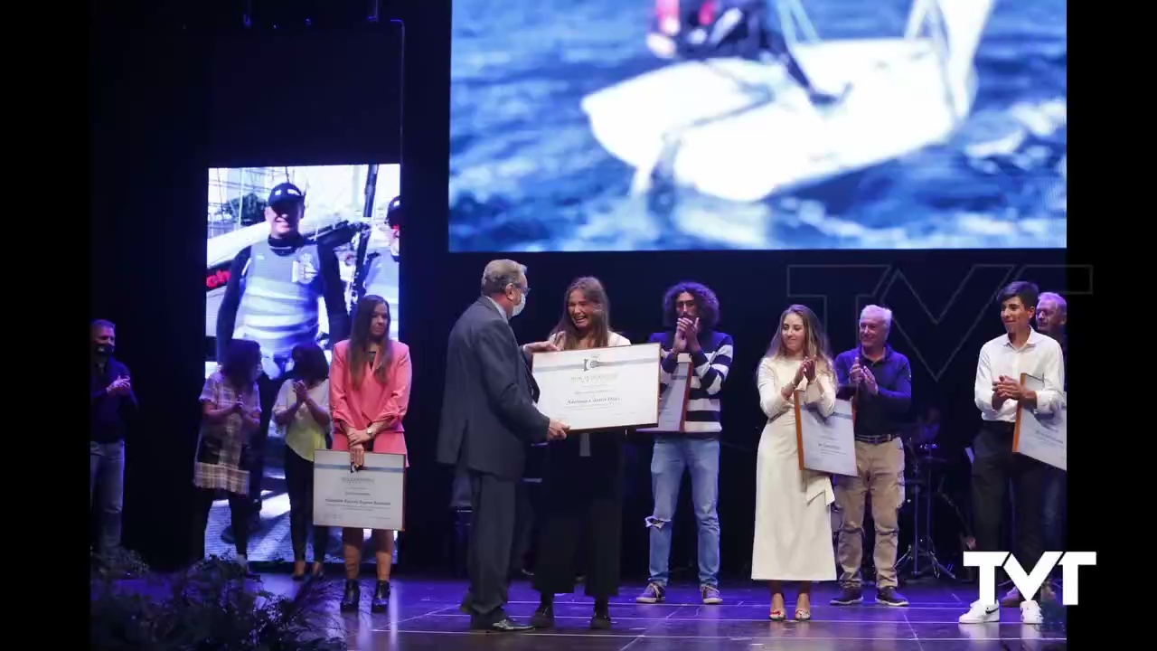 Imagen de El RCNT reconoce el esfuerzo de sus deportistas en la II Gala Grimpola