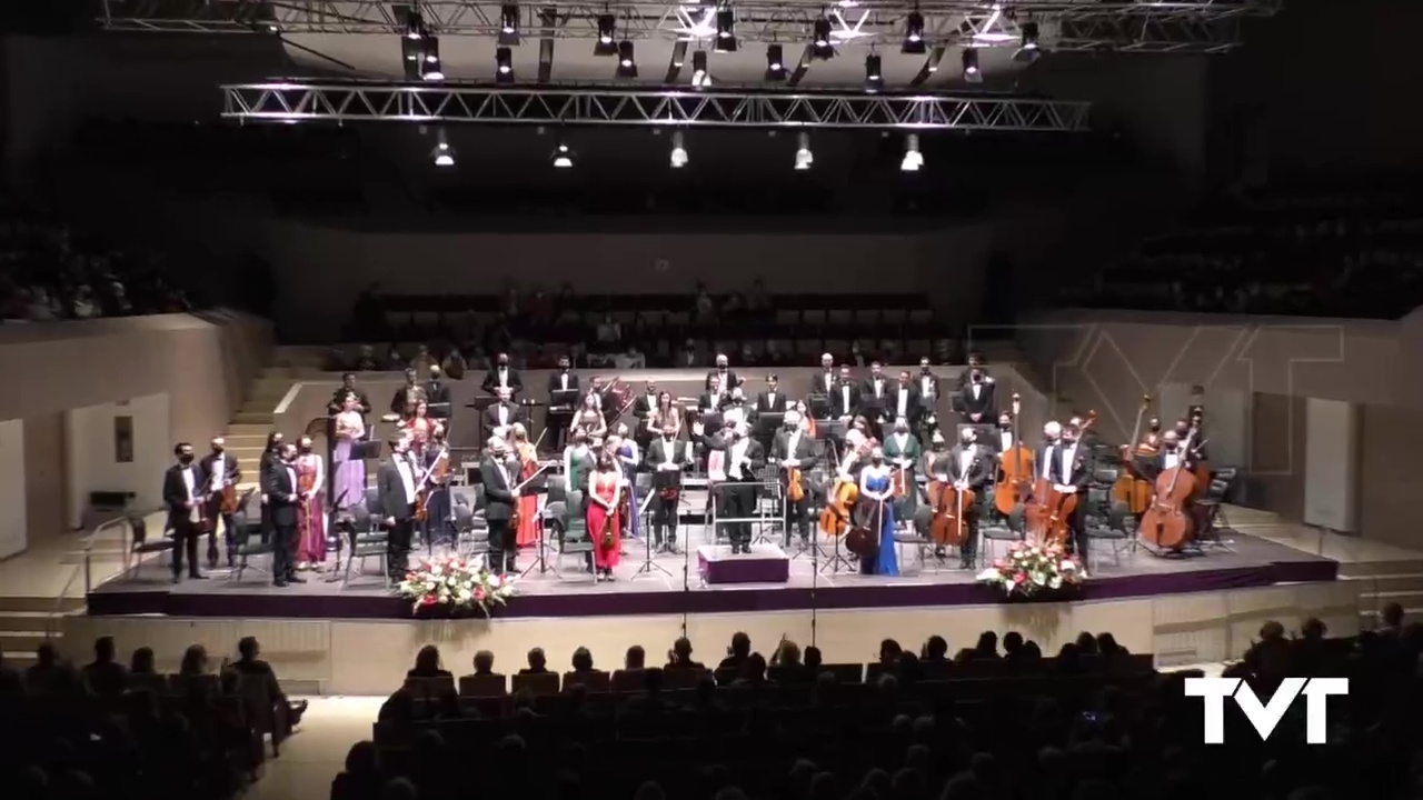 Imagen de La Orquesta Sinfónica de Torrevieja deslumbra una vez más con el concierto de Año Nuevo y Reyes