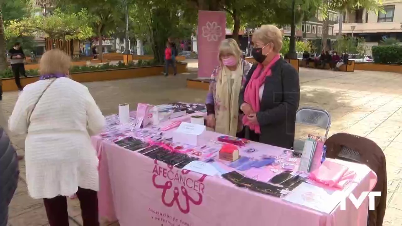 Imagen de Torrevieja se ha sumado un año más a la celebración del Día Mundial contra el cáncer