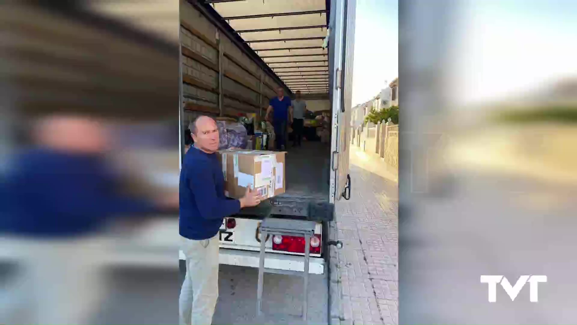 Imagen de Sale desde Torrevieja un camión cargado de ayuda humanitaria destino a Ucrania