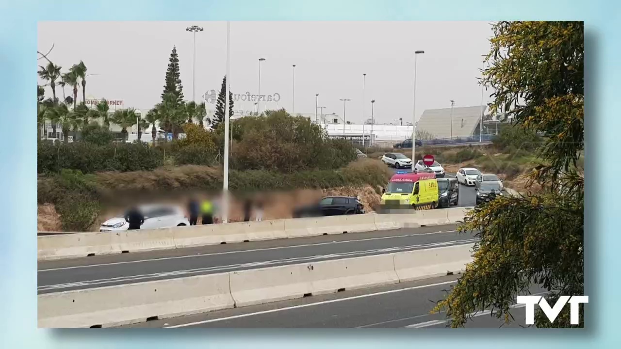 Imagen de Aparatoso accidente en el carril de incorporación a la N 332