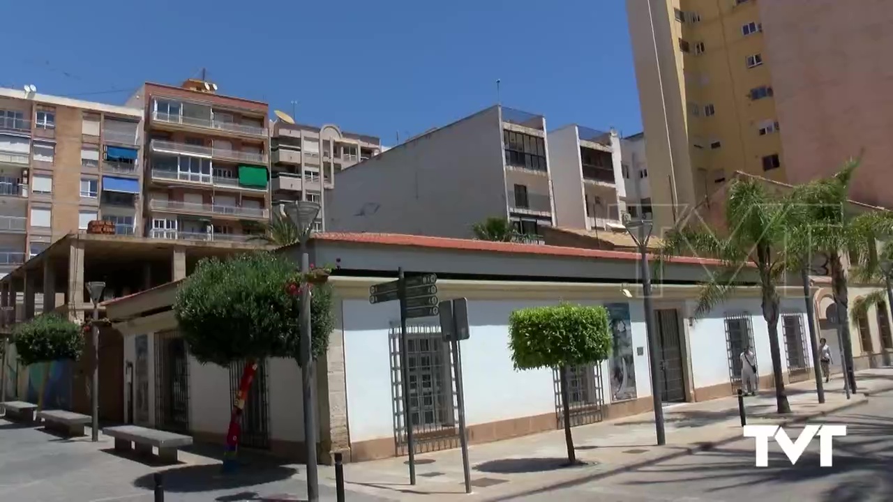 Imagen de Las filtraciones de agua obligan a contratar obras para reparar la cubierta de la sala Vista Alegre