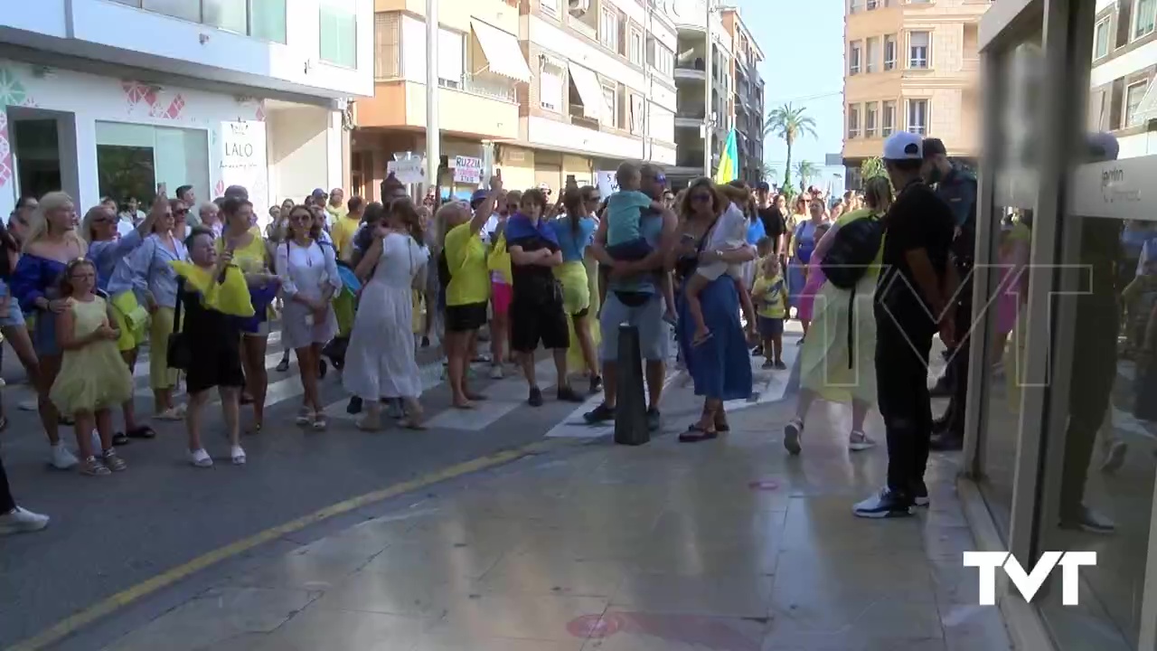 Imagen de Ucrania quiera paz. Así lo manifiestan cientos de ciudadanos en Torrevieja 