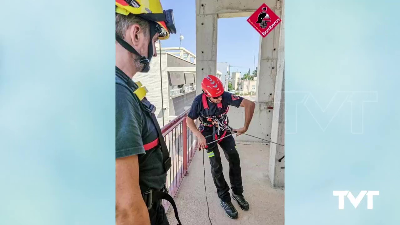 Imagen de Los bomberos de Torrevieja se forman en el manejo de equipos especializados de autorrescate
