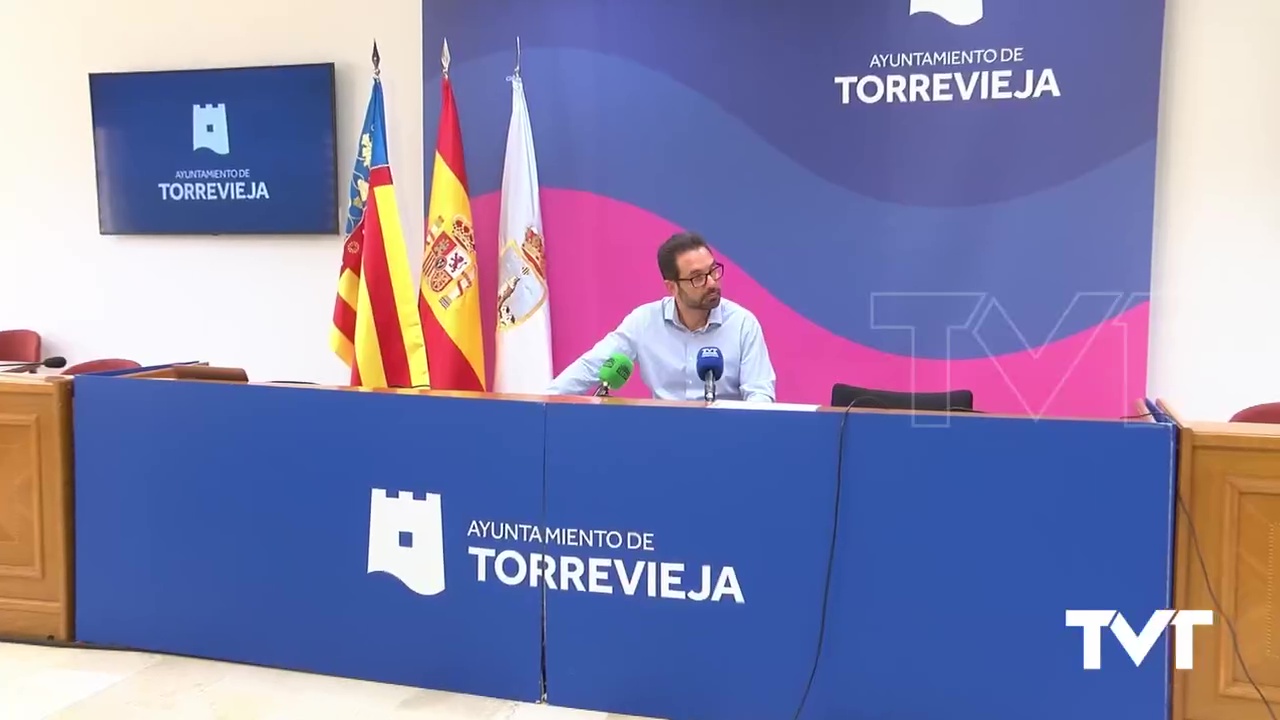 Imagen de Torrevieja contará con 62 nuevos contenedores de recogida selectiva de papel y cartón