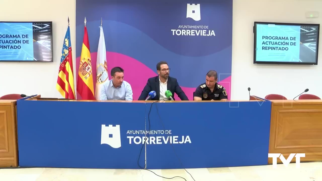 Imagen de Se inicia el repintado de las marcas viales de Torrevieja: primero la Torreta III y zonas escolares