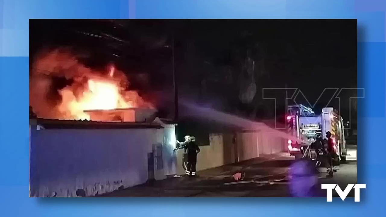 Imagen de Arde una torre de comunicaciones en la Torreta Florida