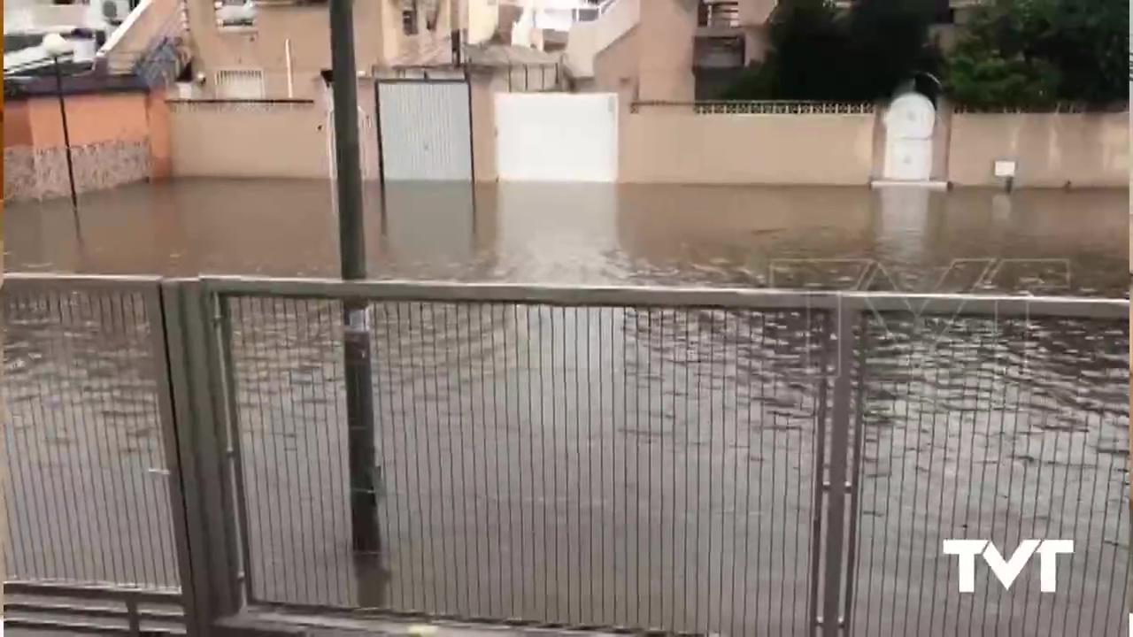 Imagen de Algo más de 77 litros por metro cuadrado se han registrado en Torrevieja dejando zonas anegadas