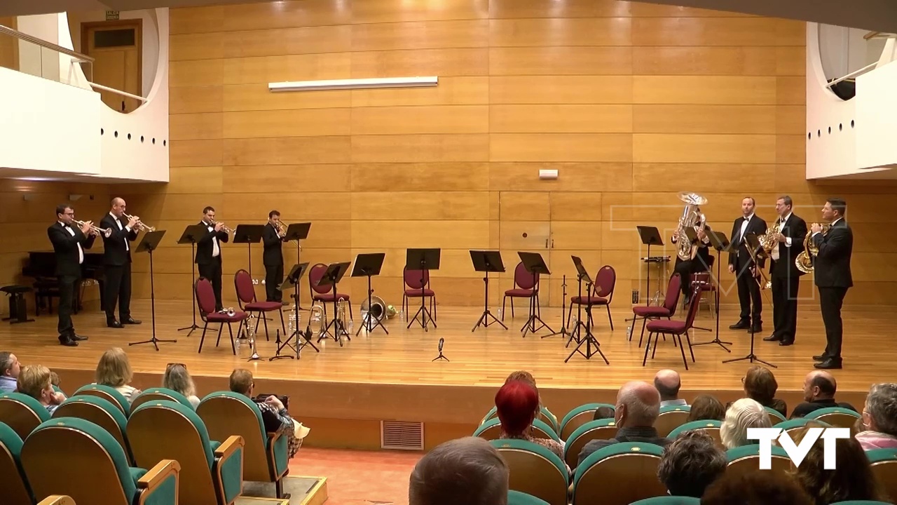 Imagen de Siete músicos ponen en pie al público en un concierto interpretado en el Palacio de la Música