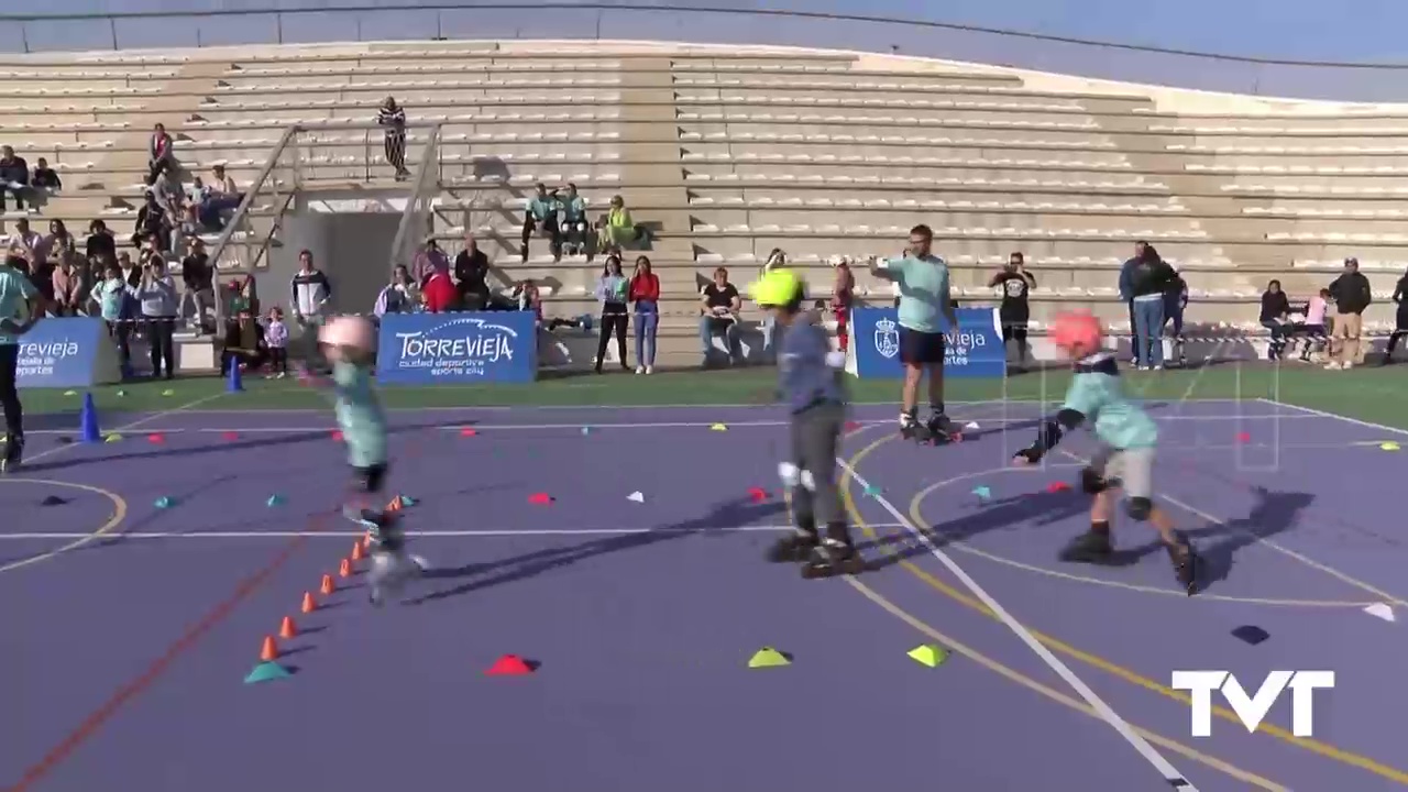 Imagen de El patinaje también está de moda en Torrevieja