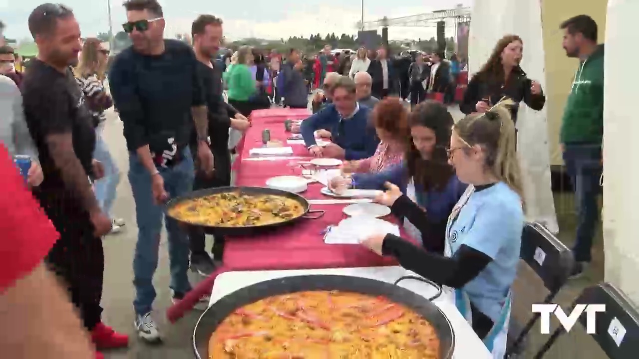 Imagen de Más de 10.000 personas disfrutan de las «paellas» de las fiestas de Torrevieja