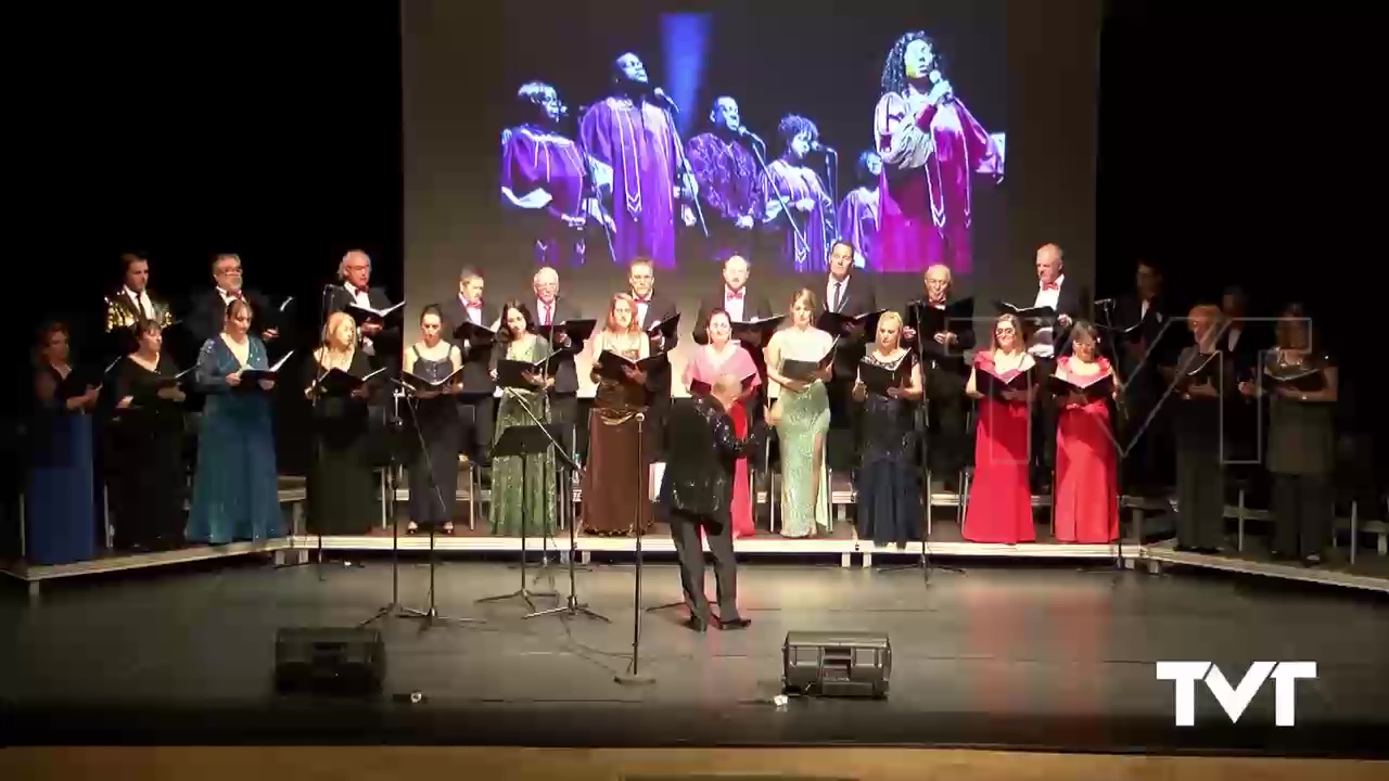 Imagen de El Orfeón de Torrevieja recibe la Navidad con un gran concierto