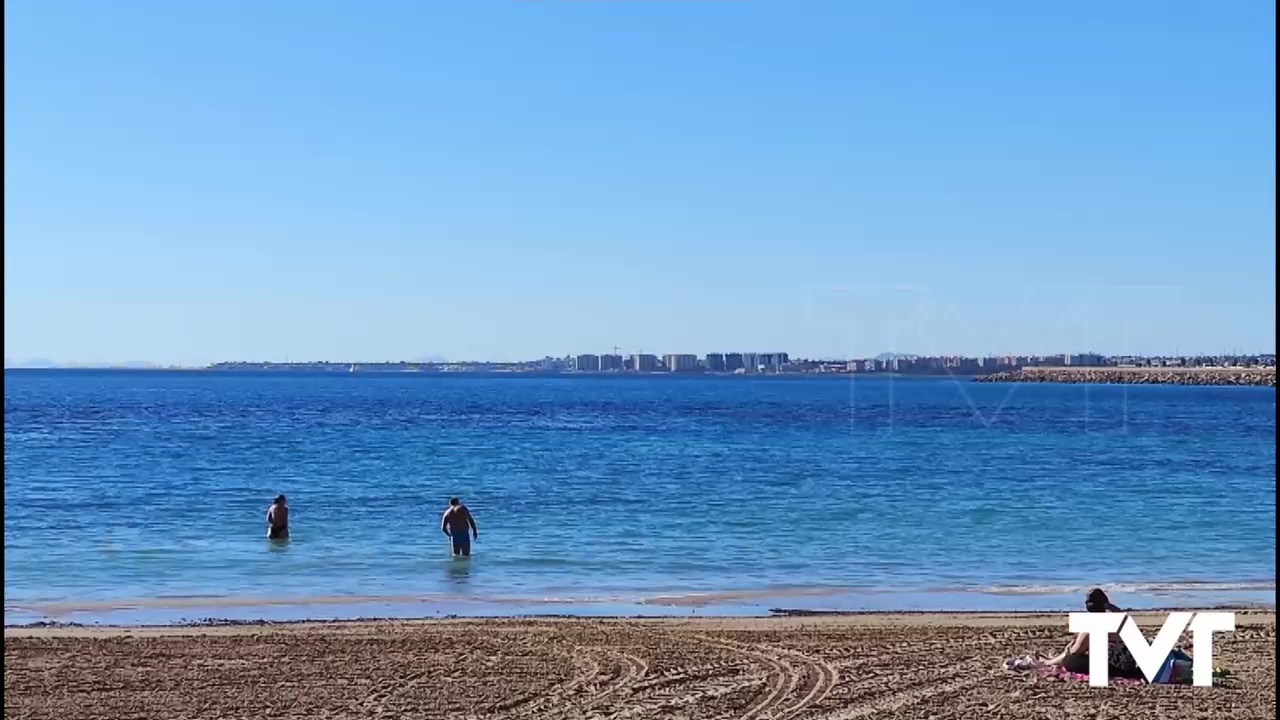 Imagen de Las anormales altas temperaturas en este enero invitan a disfrutar del sol en la playa