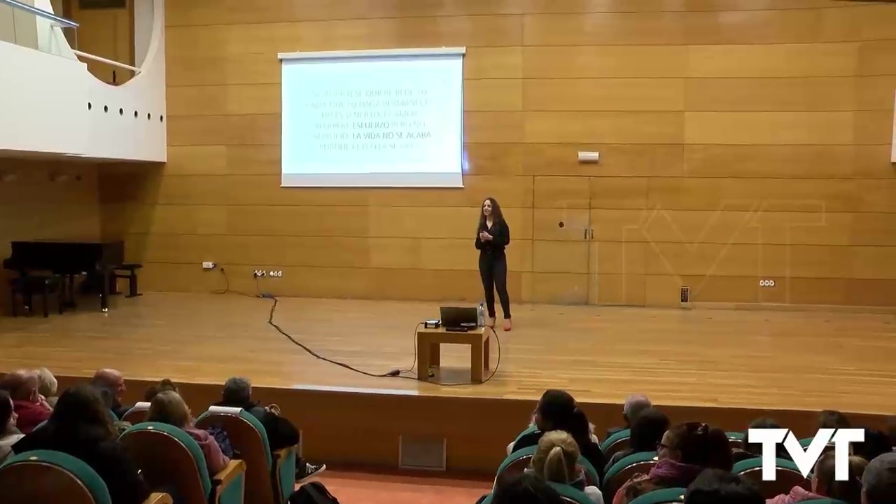 Imagen de La psicóloga Ana María Bermejo presentó una charla sobre «los mitos del amor romántico»