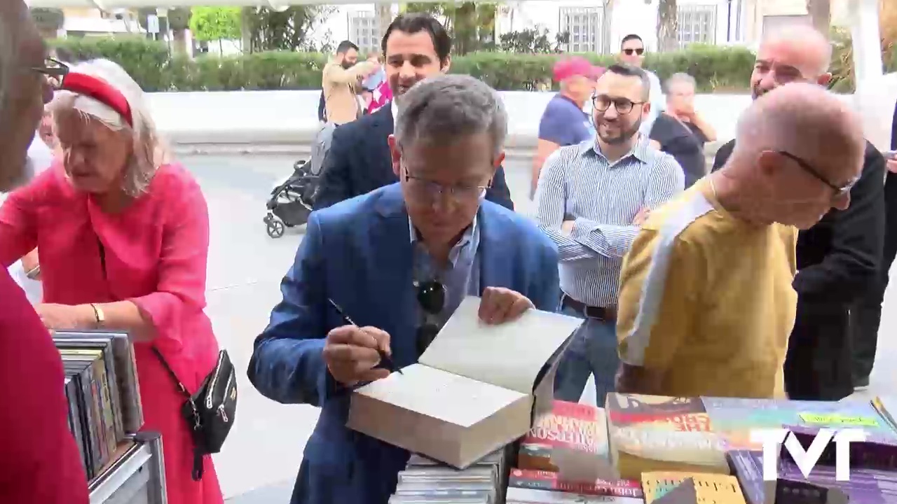 Imagen de El escritor Santiago Posteguillo abre la Feria del Libro de Torrevieja