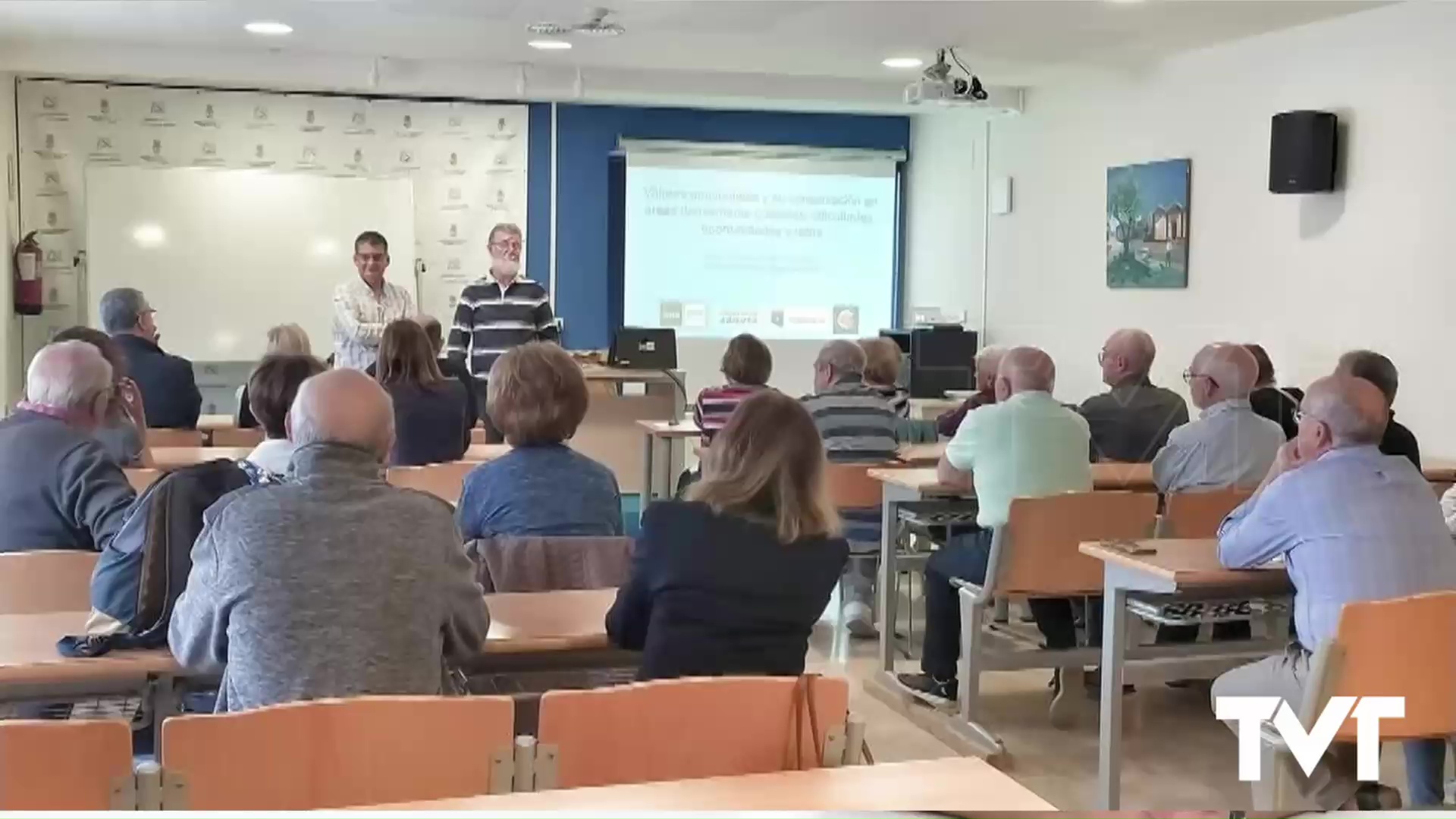 Imagen de Iniciado el 2º curso de la UNED Aula de Torrevieja dirigido a mayores de 55 años