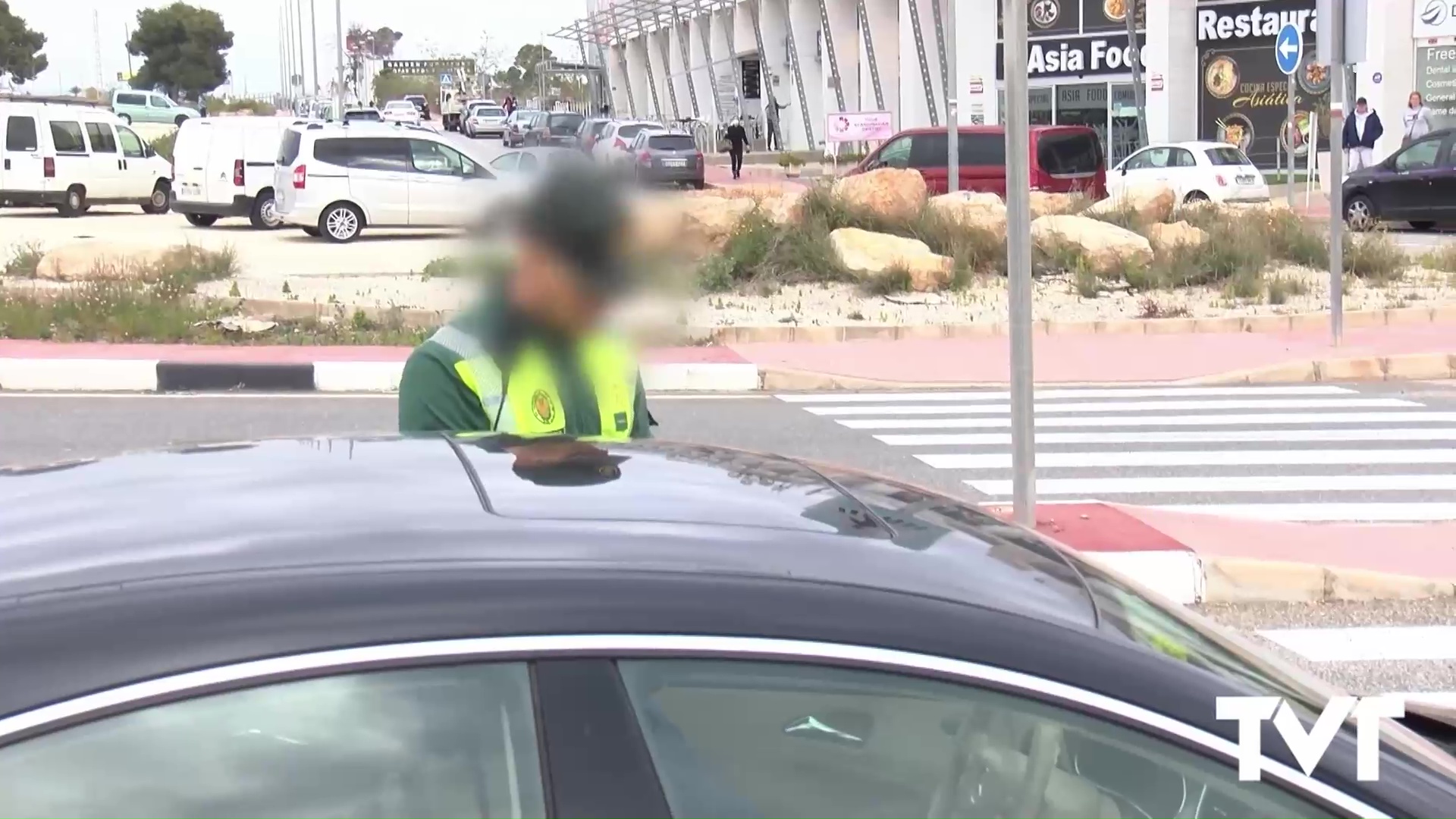 Imagen de La Guardia Civil identifica un coche repleto de drogas en un control rutinario en Benferri