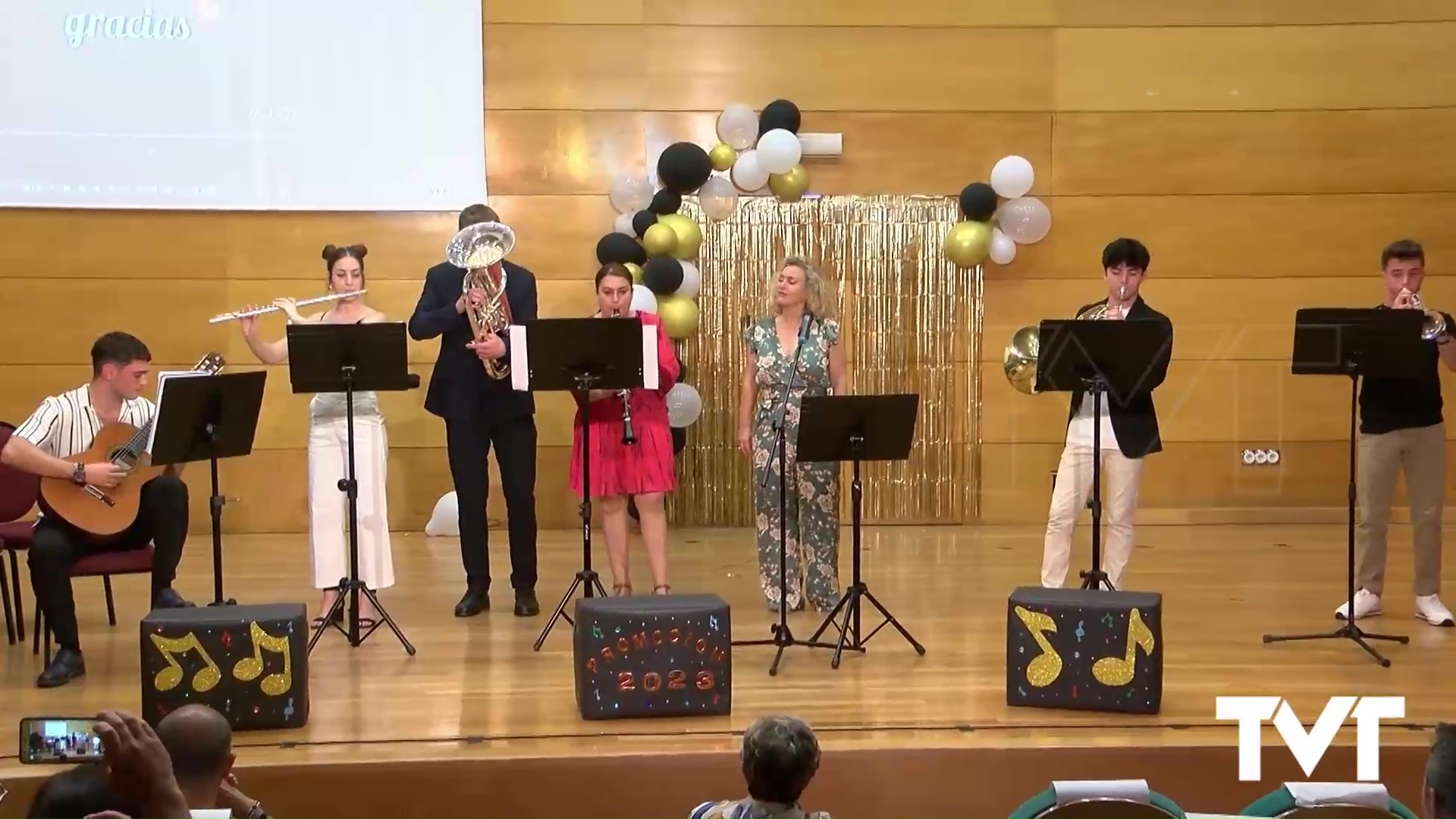 Imagen de El Conservatorio celebra la graduación de siete de sus alumnos