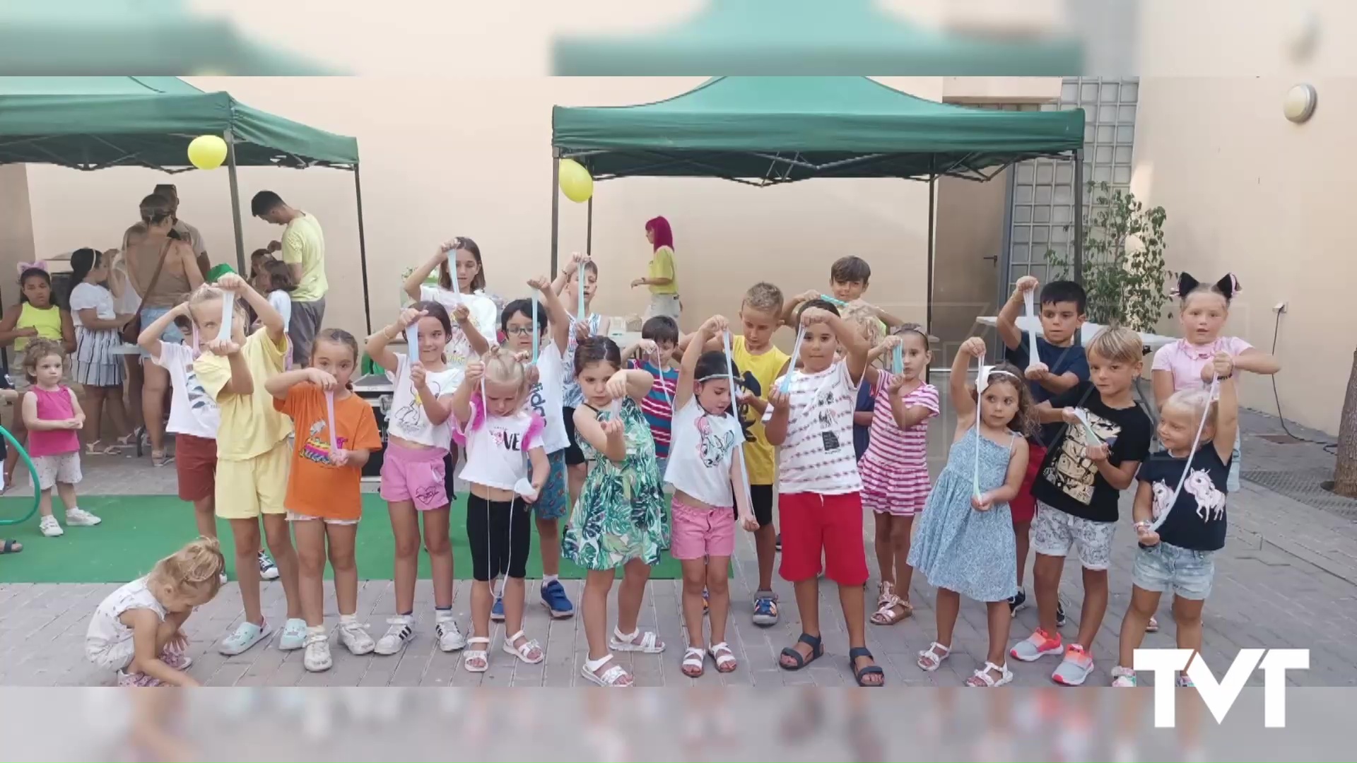 Imagen de Tardes divertidas y educativas en el patio de la biblioteca Carmen Jalón 