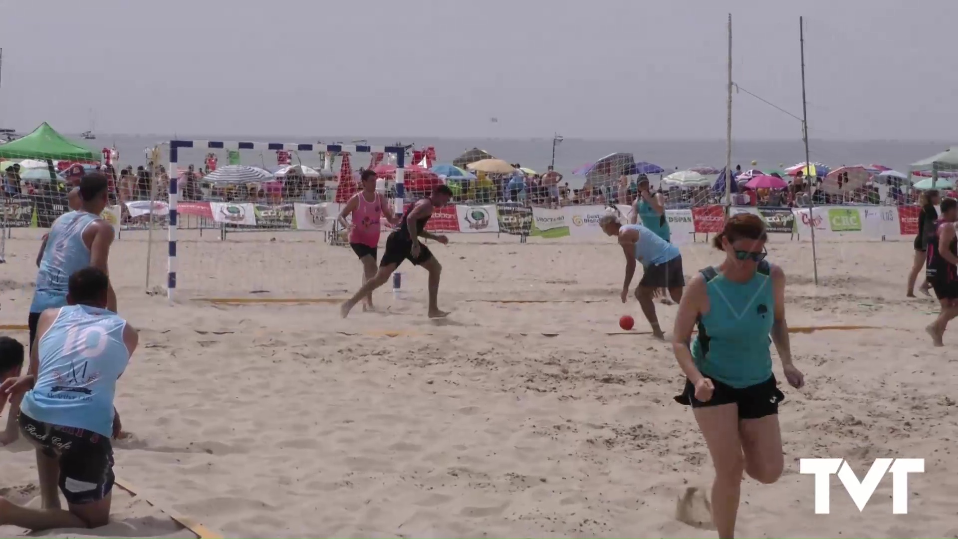 Imagen de Balonmano playa con fines solidarios