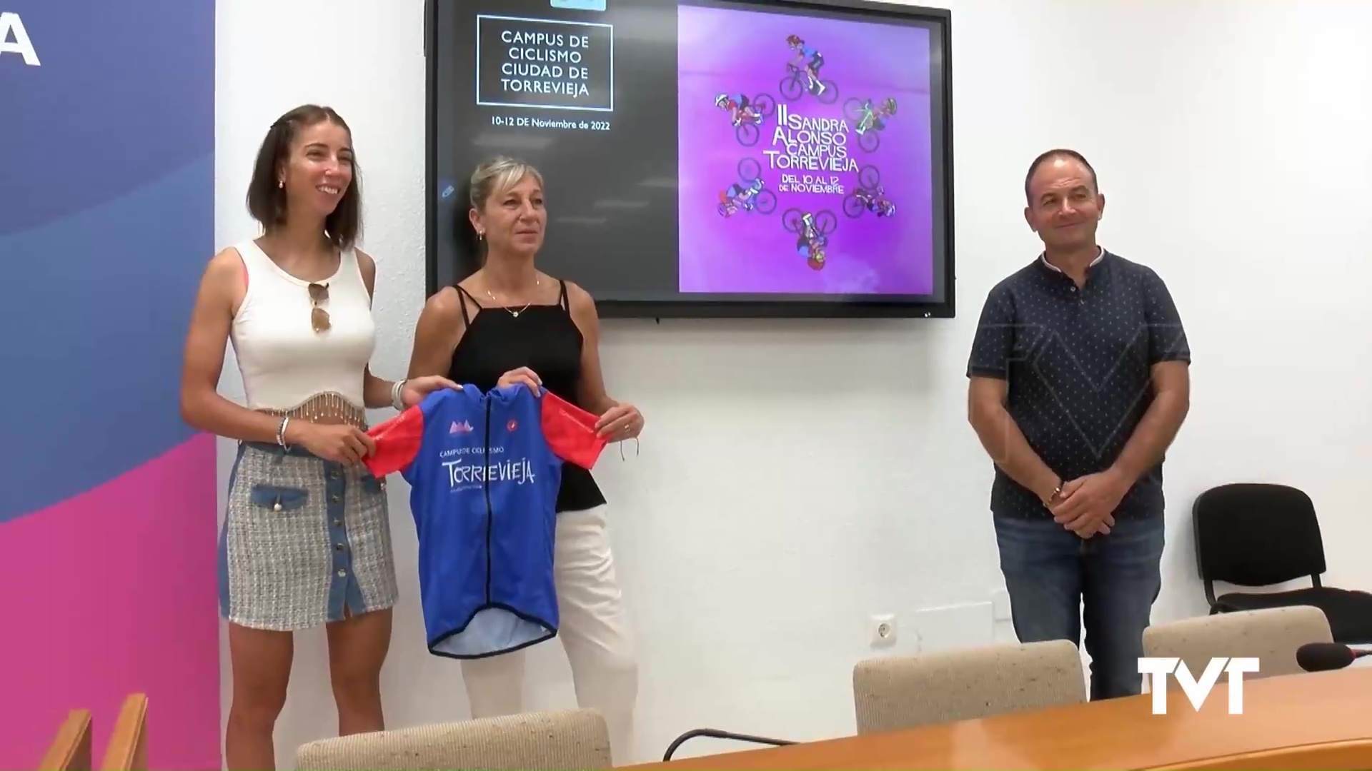 Imagen de Torrevieja presenta el II Campus de Ciclismo impulsado por Sandra Alonso