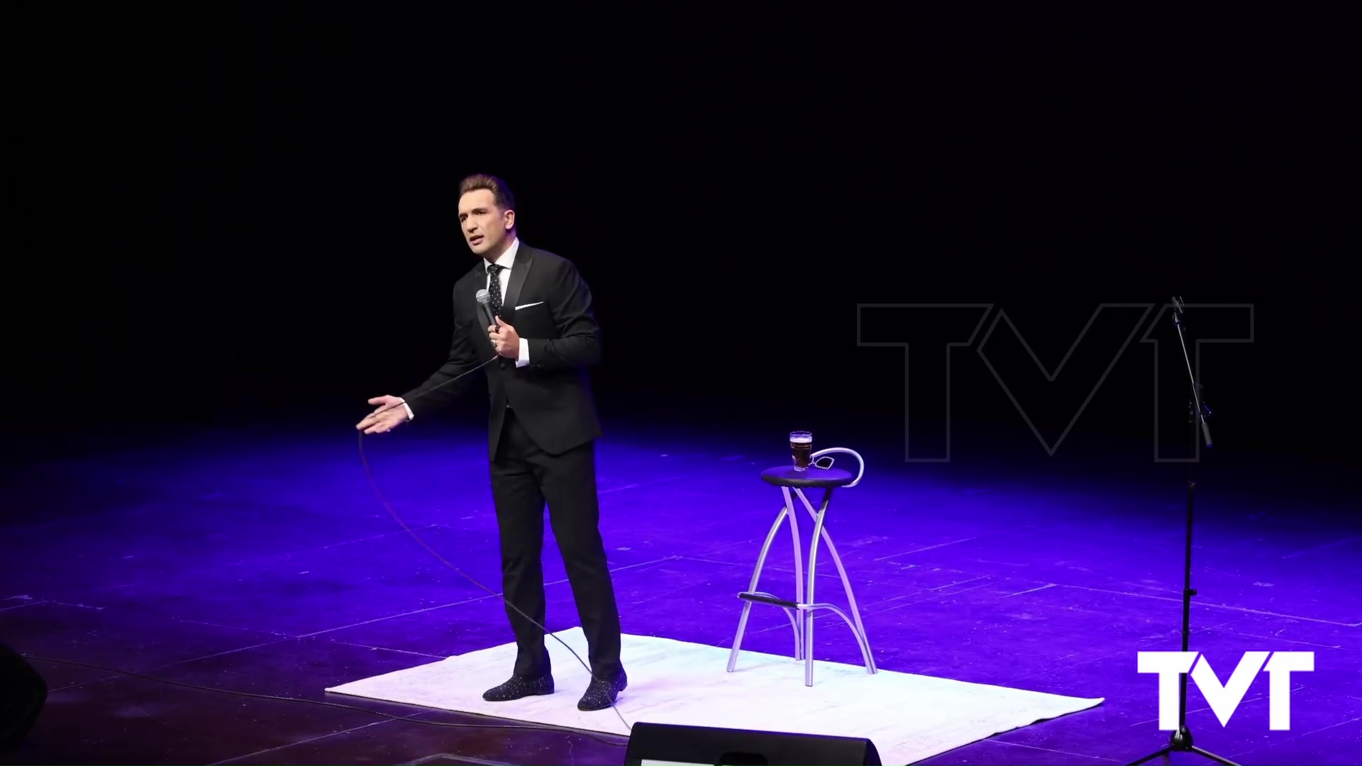 Imagen de  El humorista Miguel Lago sorprende en Torrevieja con su show «Comedy Club» 